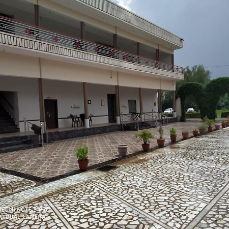 Отель Goyal Bhawan Khatu Экстерьер фото