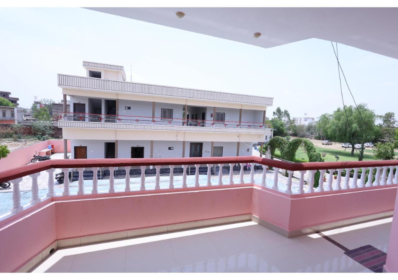 Отель Goyal Bhawan Khatu Экстерьер фото