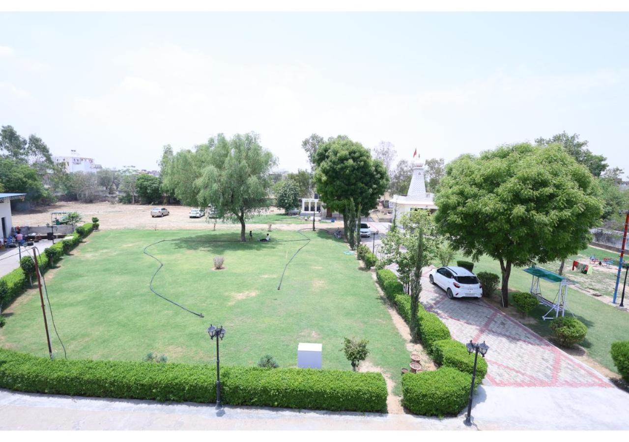 Отель Goyal Bhawan Khatu Экстерьер фото