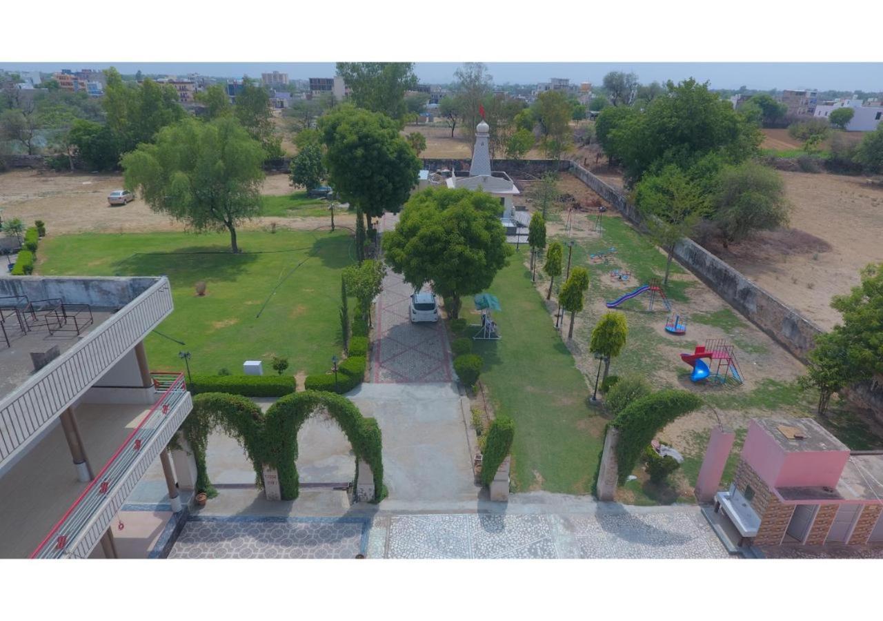 Отель Goyal Bhawan Khatu Экстерьер фото