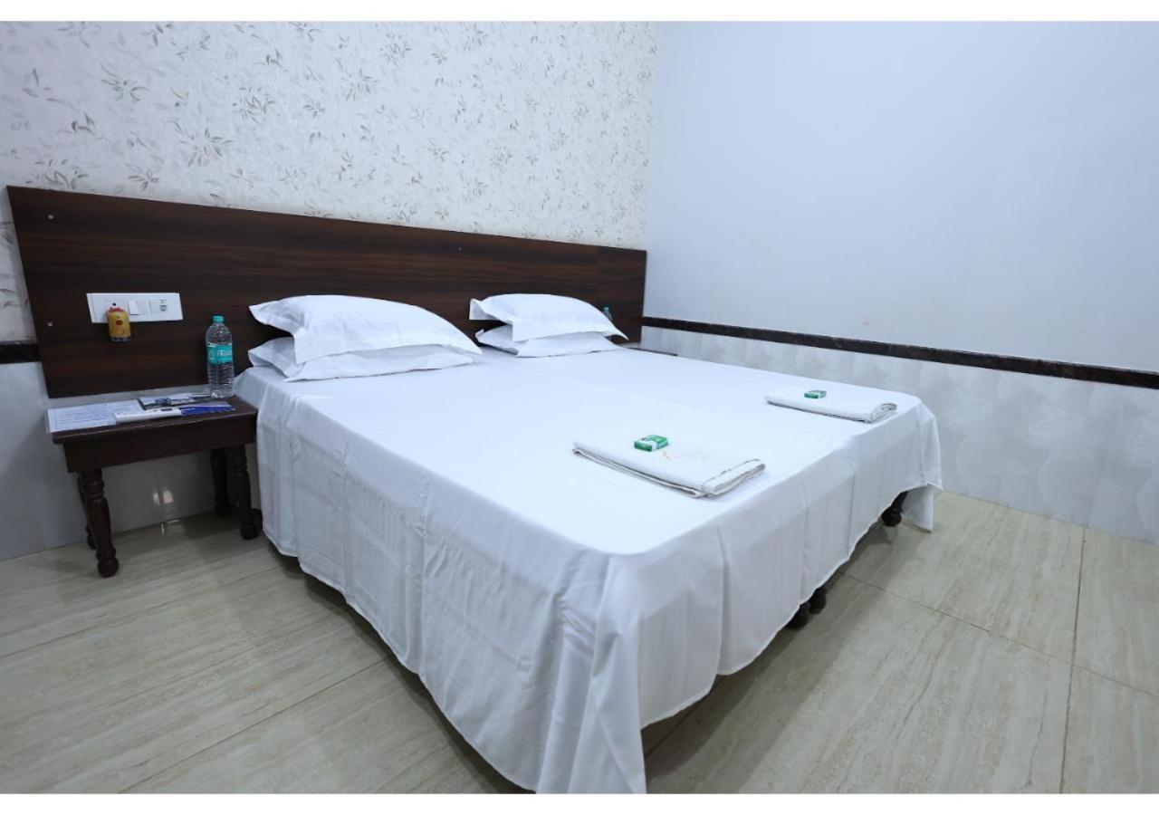 Отель Goyal Bhawan Khatu Экстерьер фото